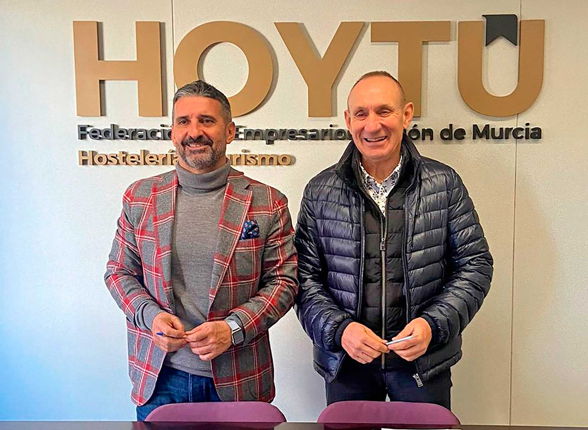 HoyTú y Hevea Outdoor Furniture colaborarán para promocionar eventos y ferias del sector del mueble de exterior